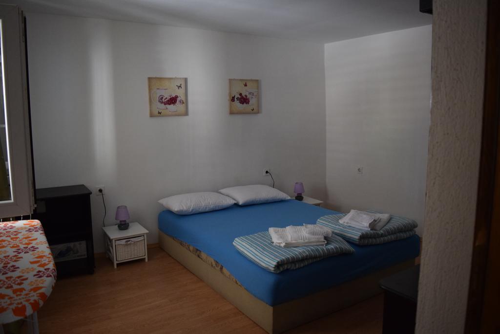 Apartment Klara Šibenik Zimmer foto